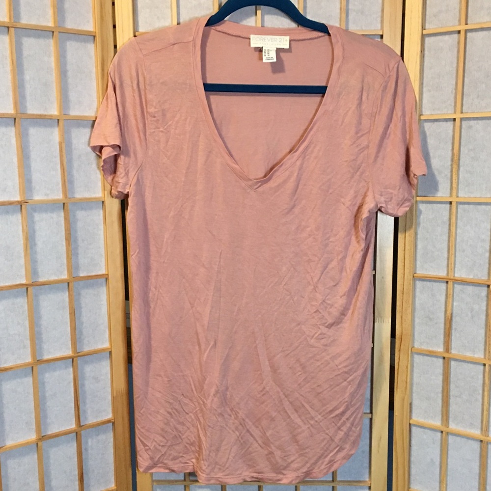 pink forever 21 t-shirt